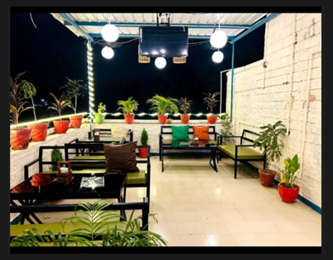 Blue Town Hostel & Cafe ジョードプル エクステリア 写真