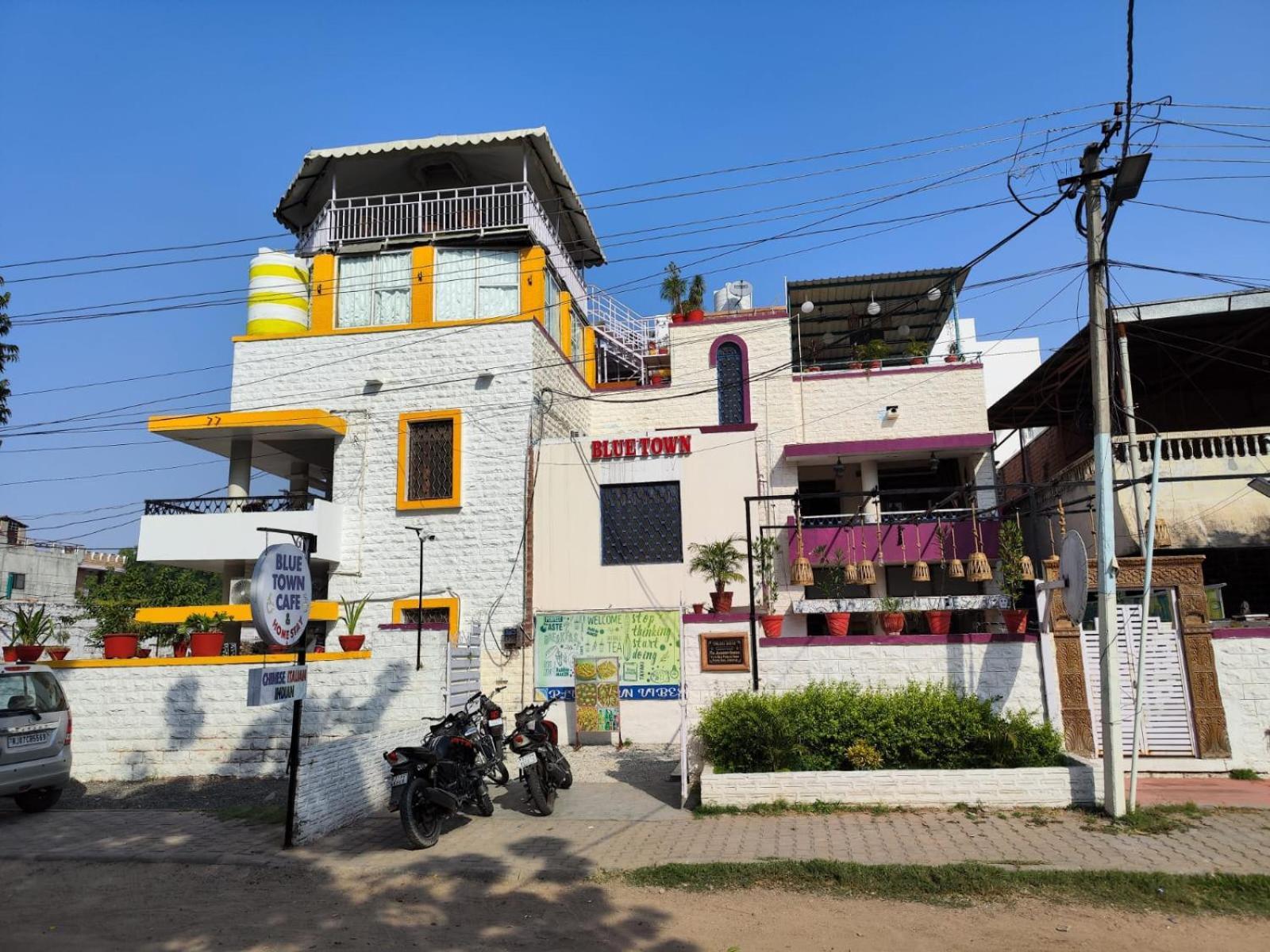Blue Town Hostel & Cafe ジョードプル エクステリア 写真